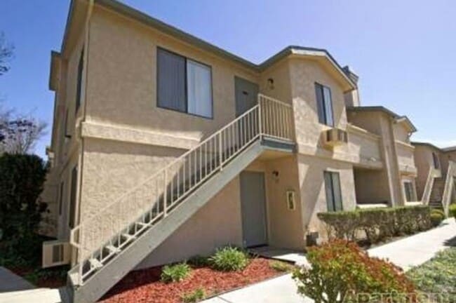Photo - Fallbrook Hills Apartments