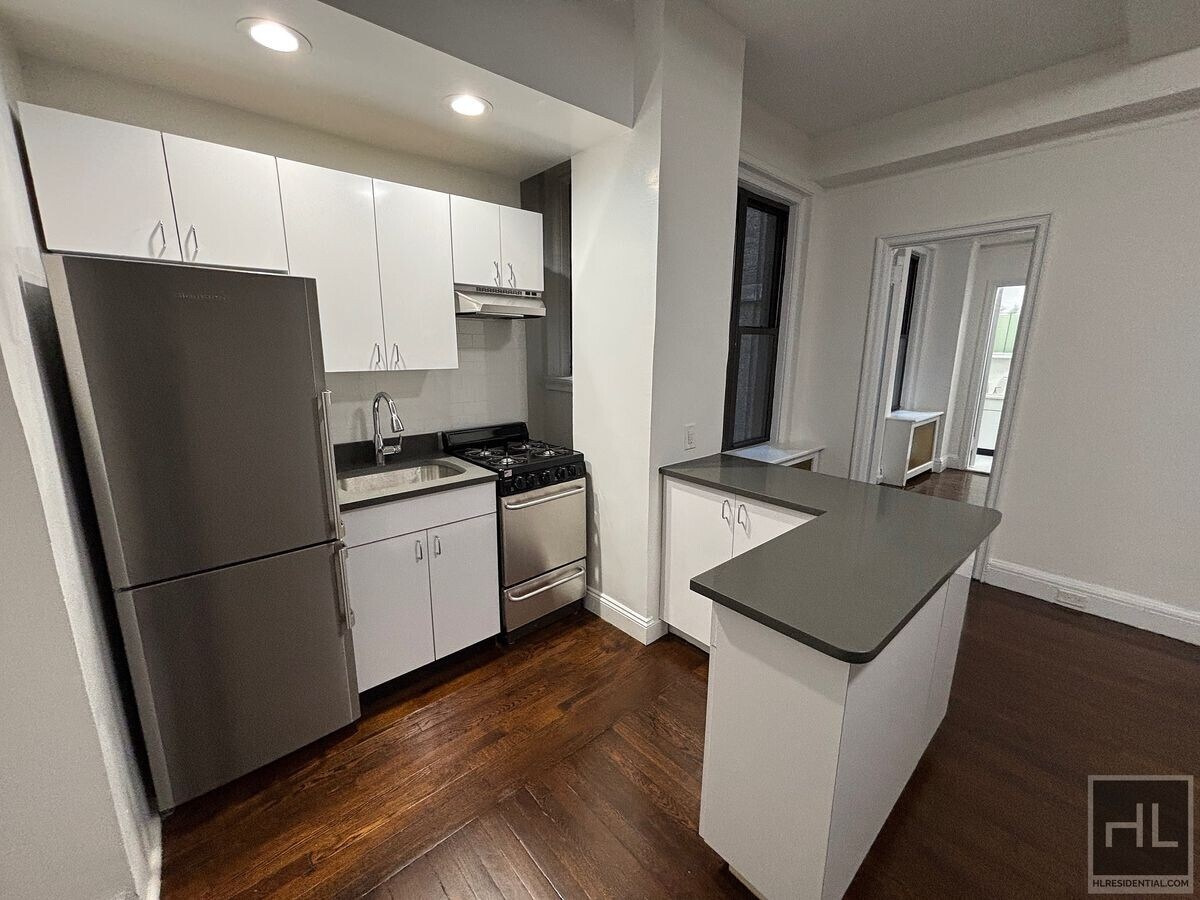 Photo - EAST 46 STREET Unidad 3J