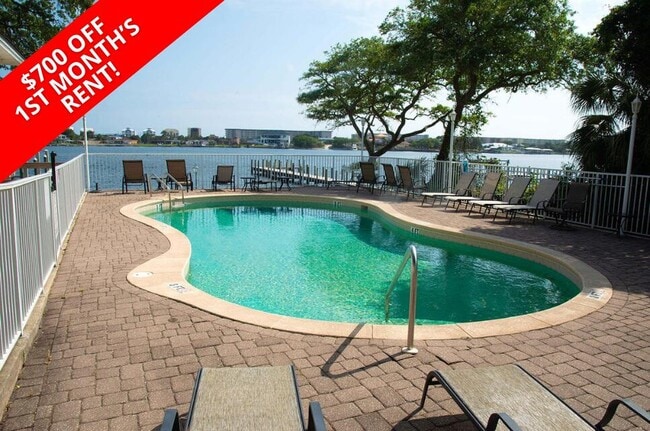 Building Photo - 113 Brooks St SE Unit 206