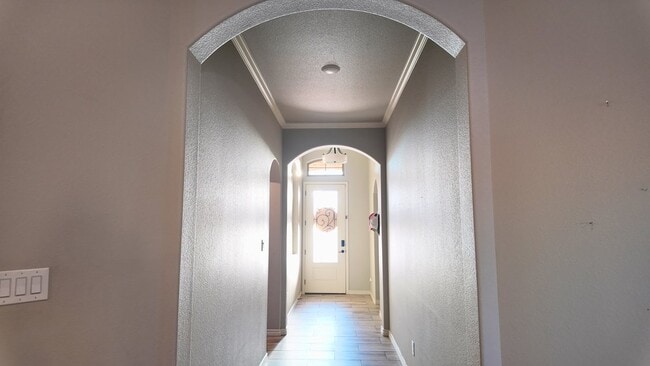 Photo - 5704 Winchester Ave