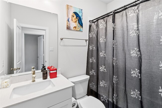 Building Photo - 1530 Noble Pk Dr