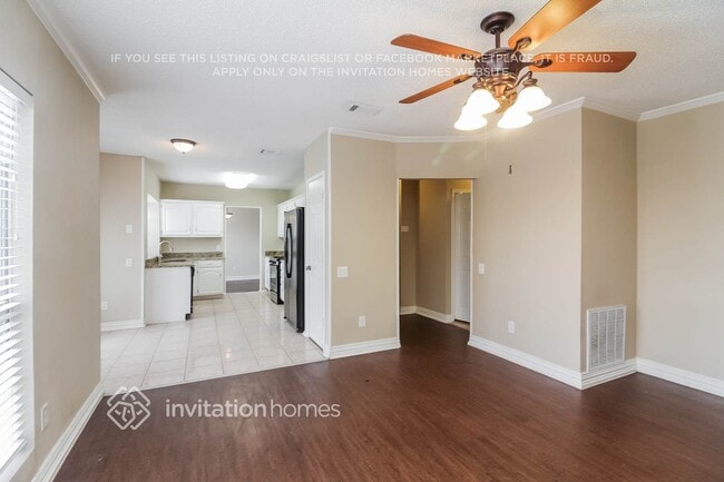 Photo - 411 Merritt St