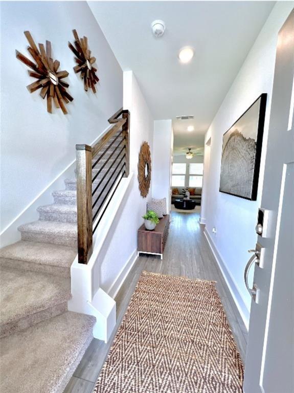 Photo - 208 Langhorne Bnd