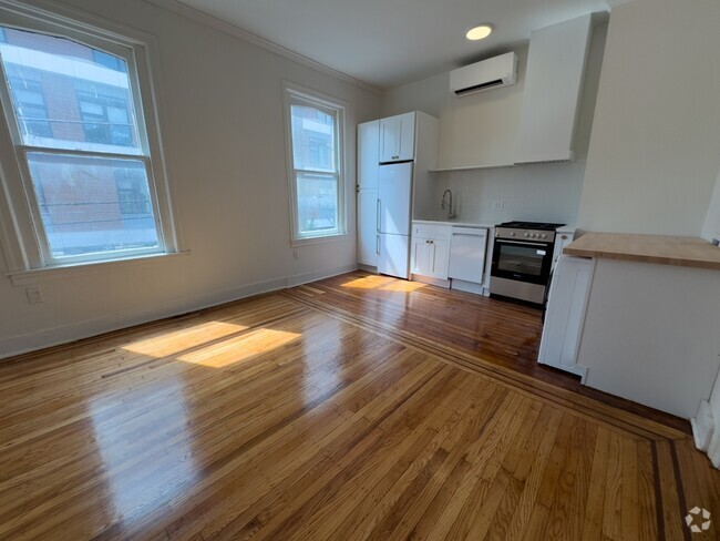 Building Photo - 1223 N Franklin St Rental