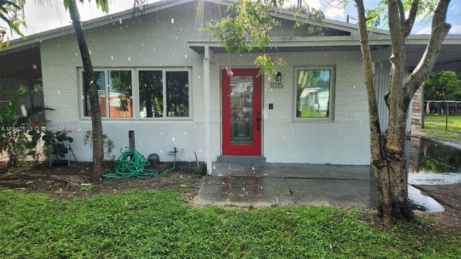 Building Photo - 1015 NW 24th Ave Rental