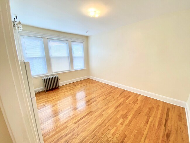 Photo - 1330 Commonwealth Ave Unit 21