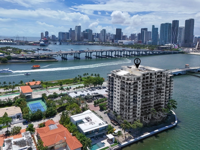 Photo - 801 N Venetian Dr Unit 201