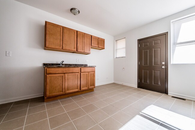 Photo - 10719 S Calumet Ave