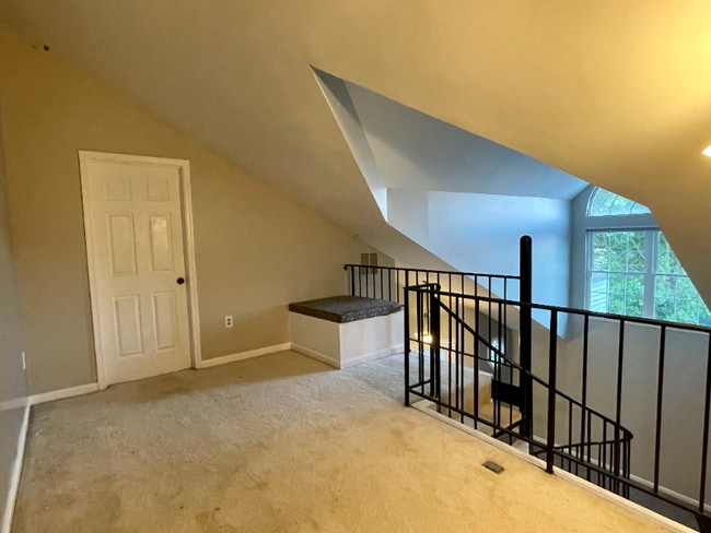 Photo - 3500 Powder Mill Rd