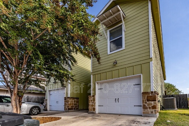 Building Photo - 535 Advantage Dr