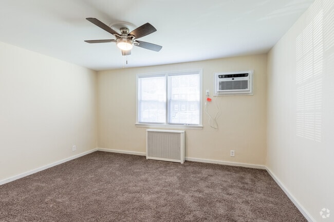 1BR 1BA - 675SF