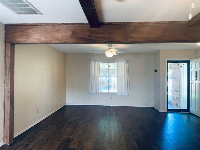 Photo - 14301 Scott St