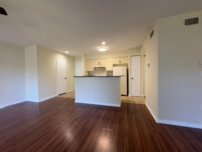 Photo - 4855 Via Palm Lakes Unit 910