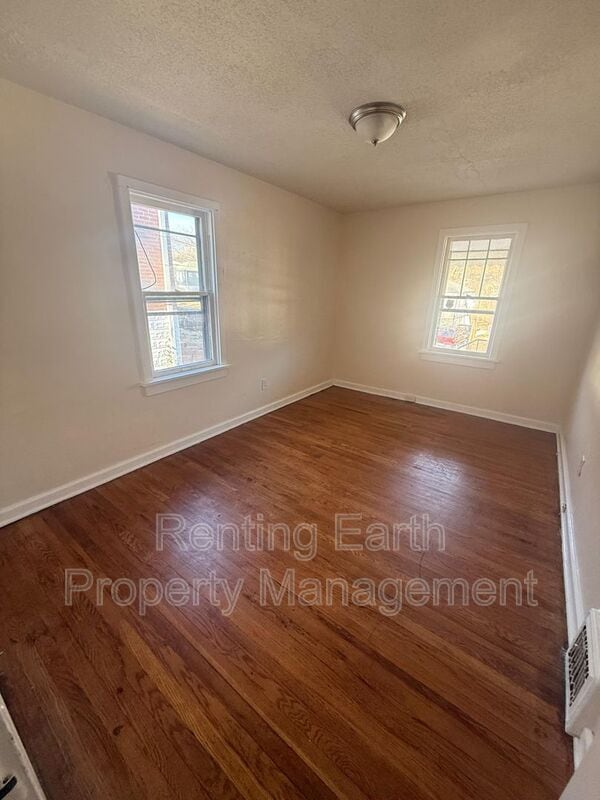 Photo - 7138 Garesche Ave