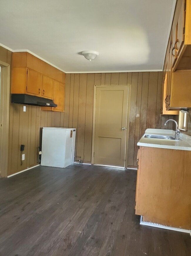 Photo - 310 Savannah Ave