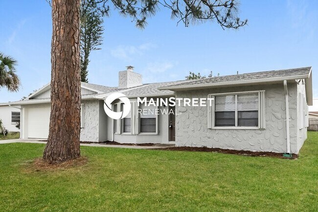 Photo - 3 Bedroom Pet-Friendly Home in Port St. Lucie, FL with Main Street Renewal