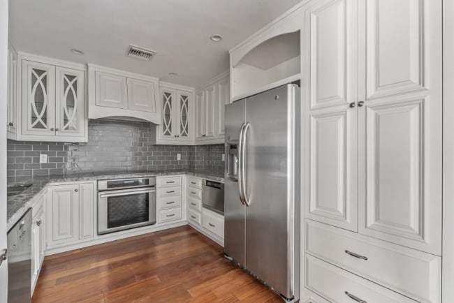 Photo - 4200 N Miller Rd Unit 428