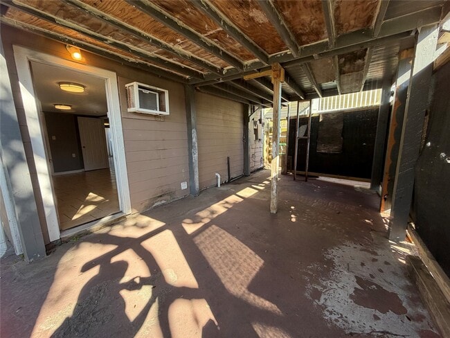 Building Photo - 4505 Avenue K