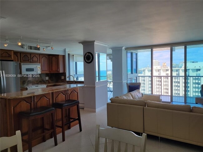 Photo - 2655 Collins Ave Unit 2105