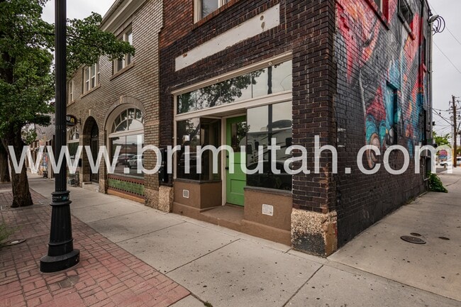 Photo - 684 W Center St
