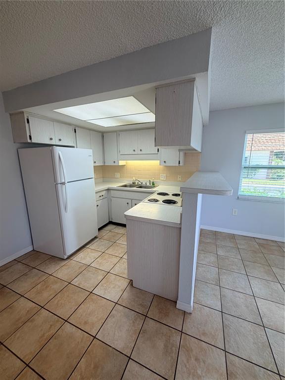 Photo - 6050 Chesham Dr Unit 5