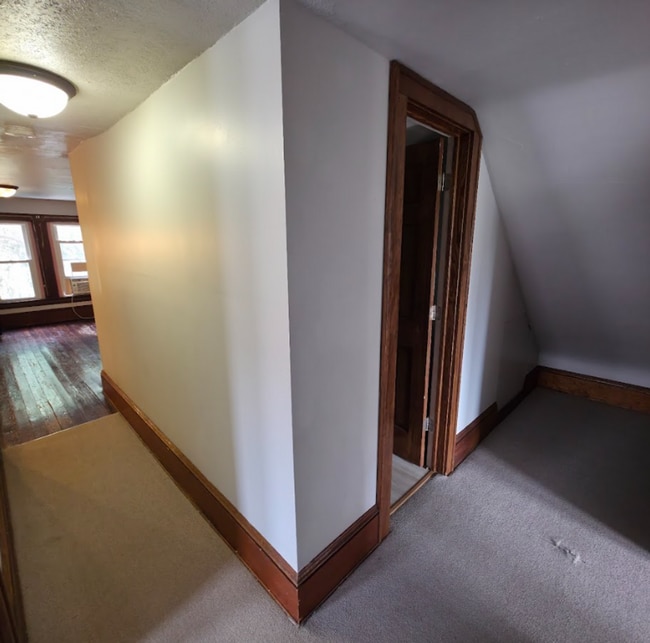Photo - 1447 Rosewood Ave Unit 3rd floor