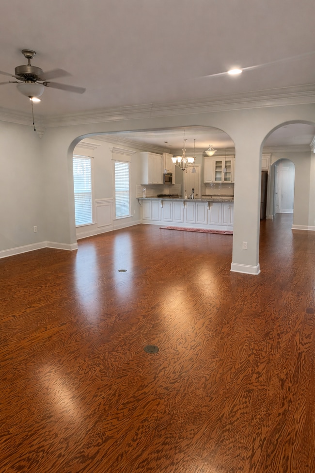 Sala de estar - 2627 Mountain Stream Way SE