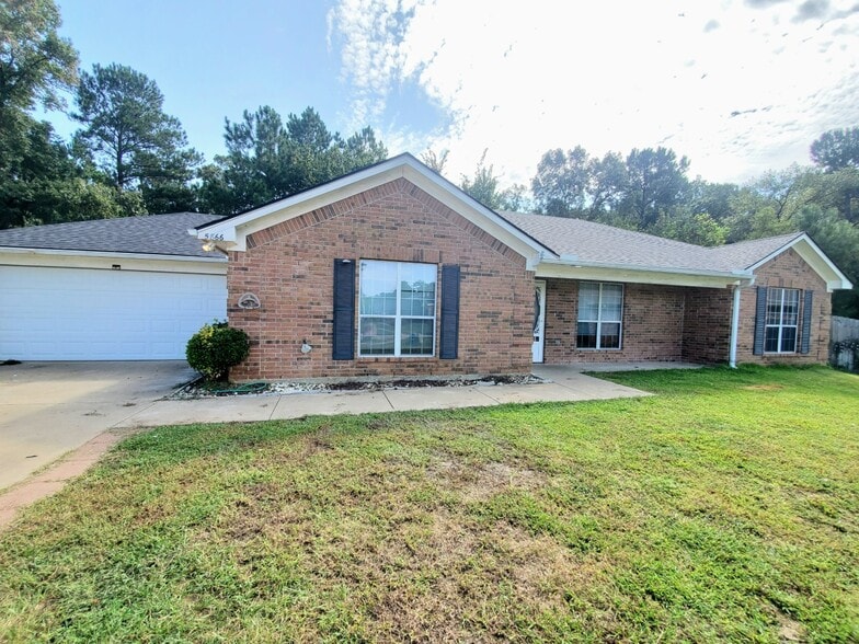 5866 Palo Pinto Dr