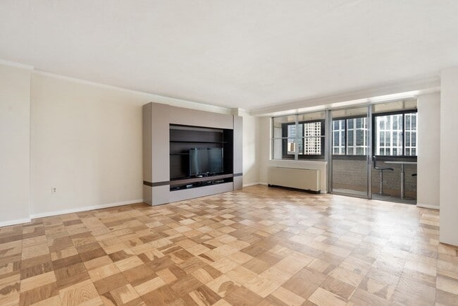 Building Photo - 6 Whittier Pl Unit 12M