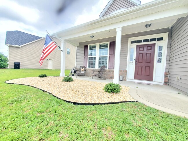 Building Photo - Gorgeous Home In Turnberry Subdivision