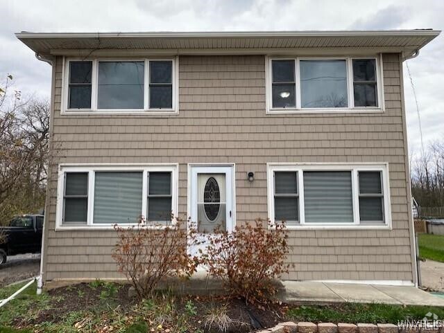 Building Photo - 5846 Sheridan Dr Rental