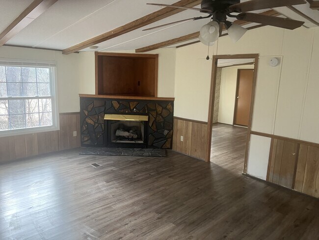 Photo - 46 Brinwood Dr