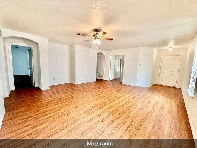 Photo - 17204 Ardisia Dr