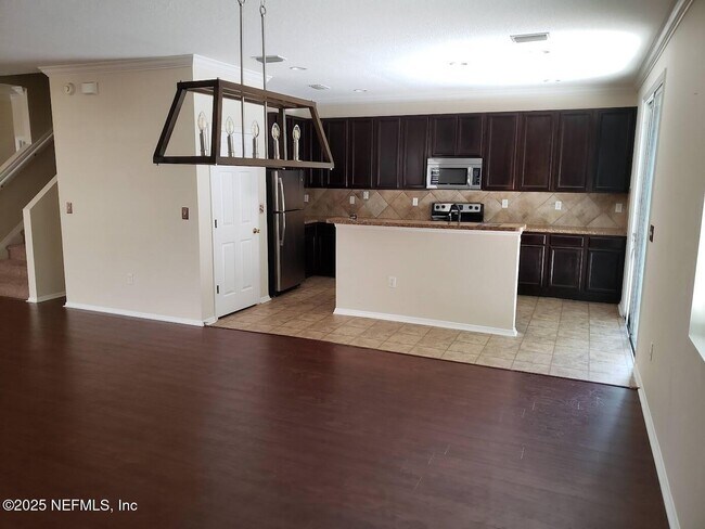 Photo - 508 Candlebark Dr