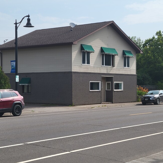 Building Front - 1531 Cloquet Ave Unit APT B