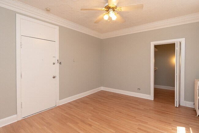 Photo - 3836 N Fremont St Unidad 702