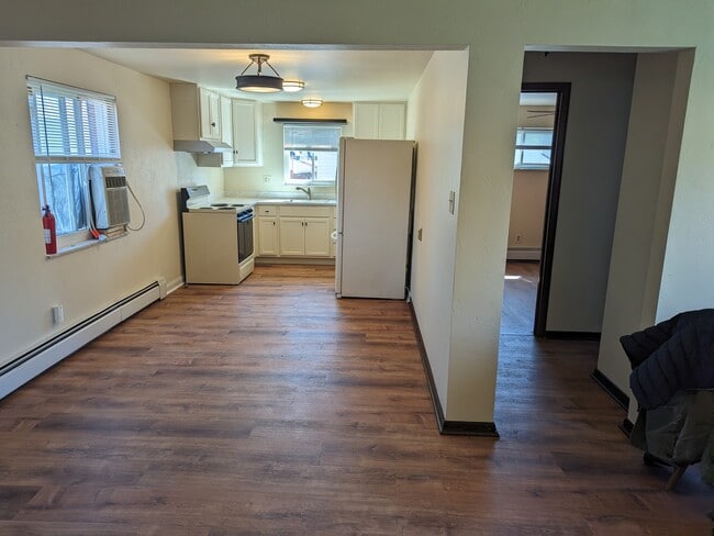 Photo - 708 Paul St Unit 2