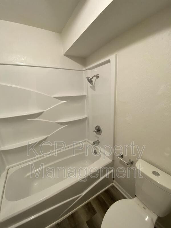 Photo - 340 W Dogwood St