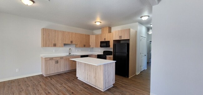 Photo - Beautiful New Construction in McMinnville Unit 1720-B