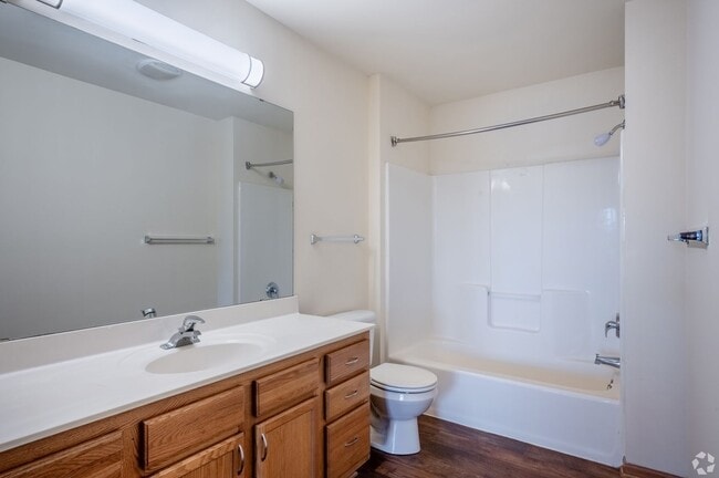 Photo - Door Creek Apartments