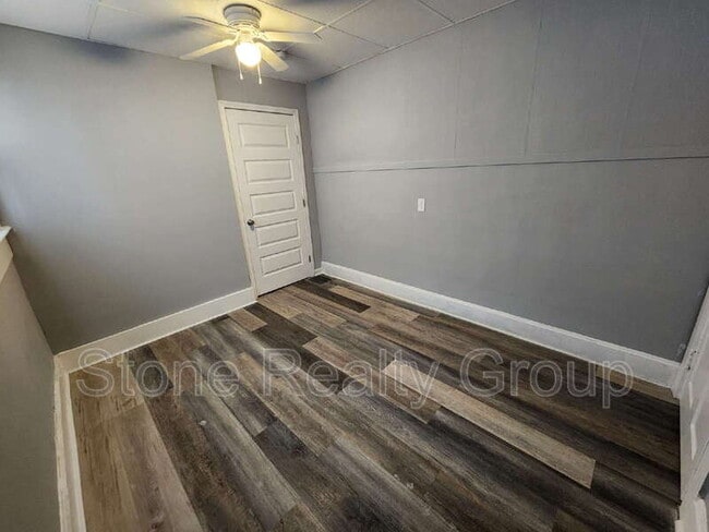 Photo - 219 S 13th St