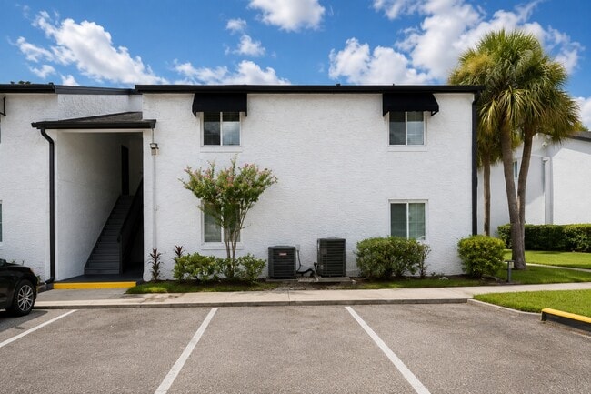 Building Photo - 4403 S Semoran Blvd