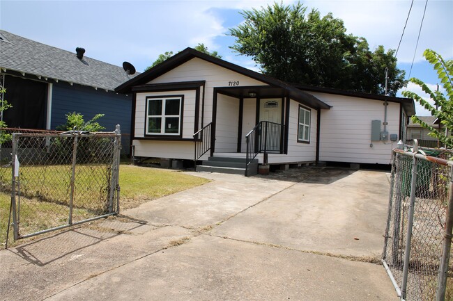 Building Photo - 7120 Avenue O
