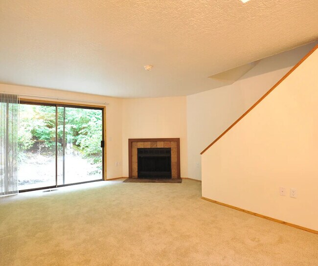 Photo - Los Verdes Townhomes