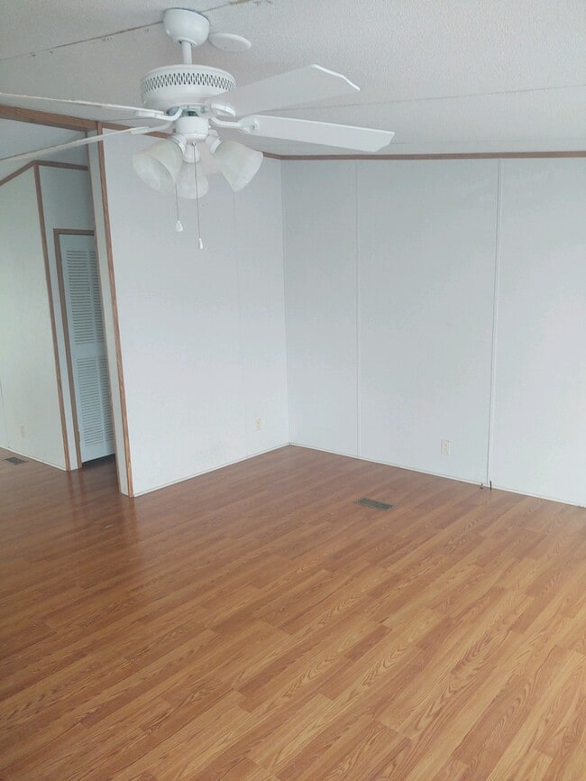 Photo - 100 Stonecutter Dr