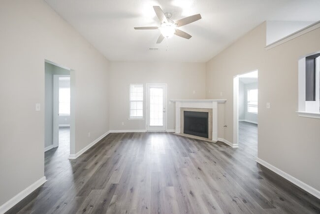 Photo - 7959 Ridgedale Dr