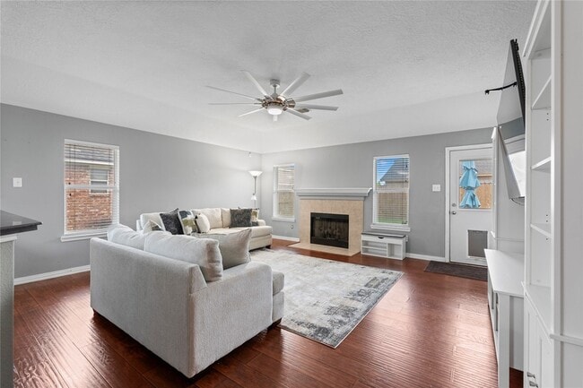 Photo - 10819 Redwood Dr
