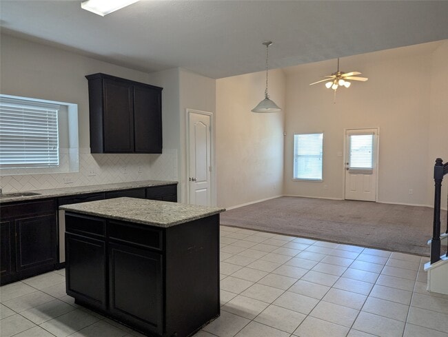 Photo - 13319 Lansdown St