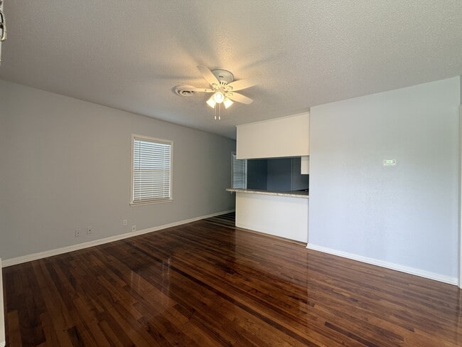 Photo - 8206 Vetters Dr
