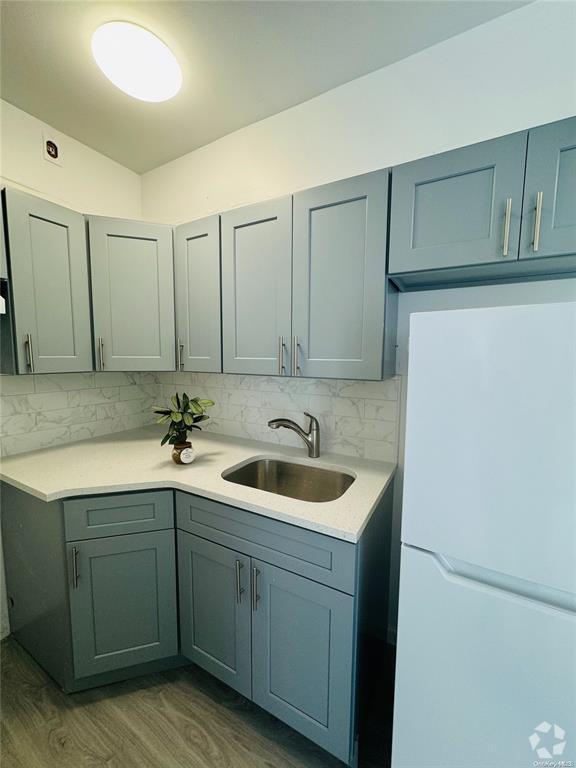 Building Photo - 347 Newbridge Rd Rental